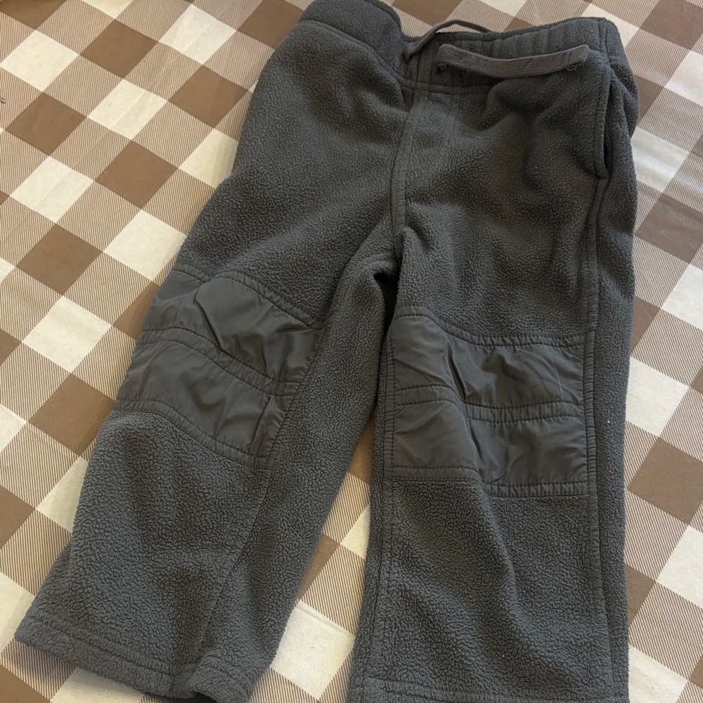 🟢10/$10 - Cozy Gray Kids Fleece Pants